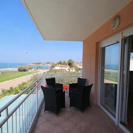 4 Star With Sea View In Guest house Zambratija (Istria)