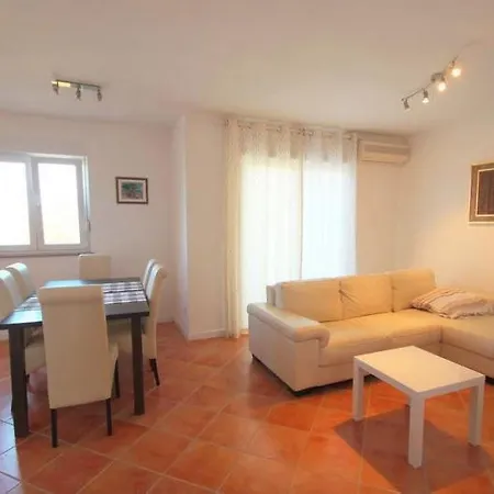 4 Star With Sea View In Zambratija (Istria)